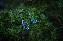 Load image into Gallery viewer, Undergrowth Pendant - green serpentine
