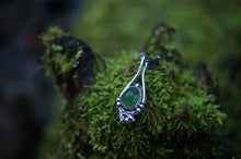 Load image into Gallery viewer, Undergrowth Pendant - green serpentine
