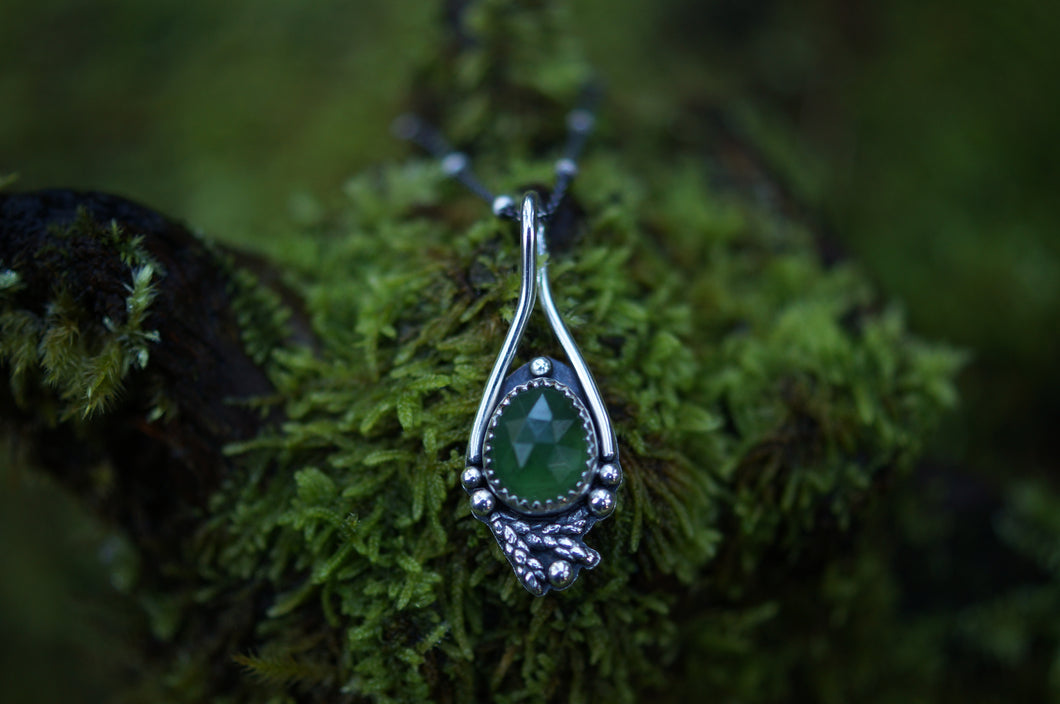 Undergrowth Pendant - green serpentine