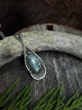 Load image into Gallery viewer, Mycelium Pendant - Starfox Variscite (oval)
